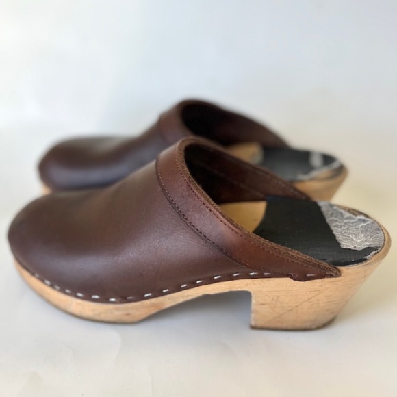 Sven Shoes - Sven Classic Brown Leather Clog